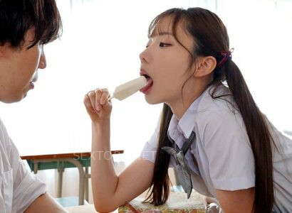 Nhỏ bạn học nó cứ khiêu khích thế này không địt thì hơi phí